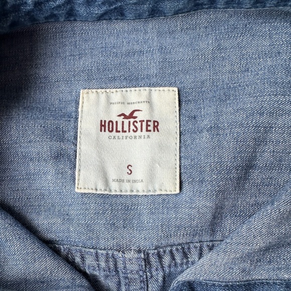 Hollister Blue Cotton Denim Long Sleeve Button Up Logo Jean Shirt Women’s Small - Picture 2 of 8